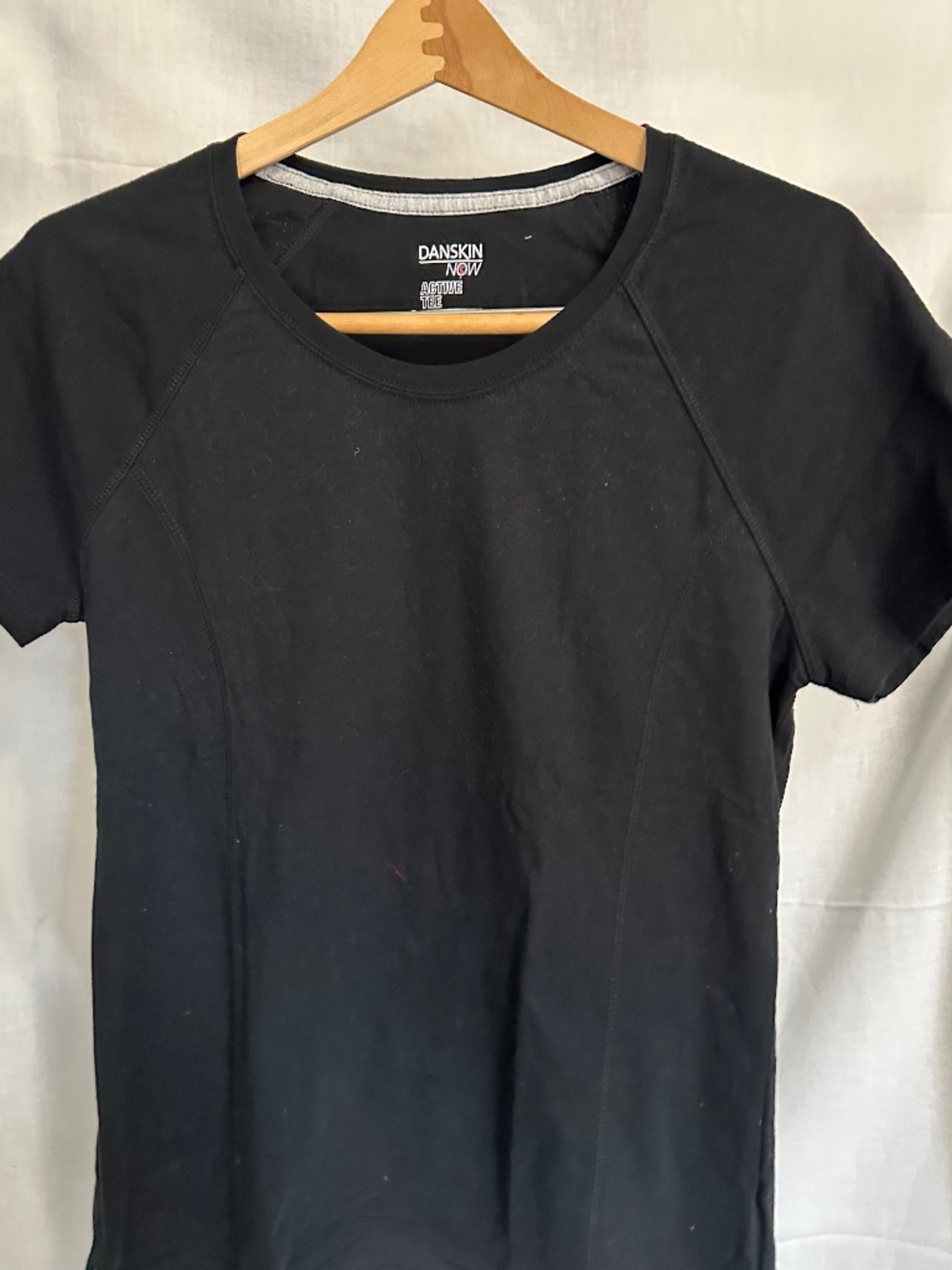 Danskin Now Black Active Tee Short Sleeve Athletic Top Size L/6